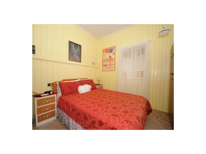 145 &147 Torquay Rd, Scarness QLD 4655