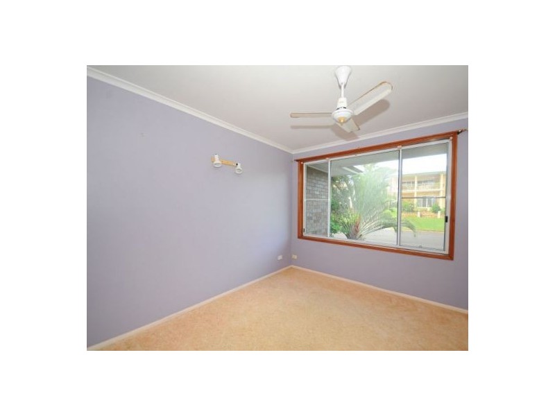 8 Waigani Ave, Kawungan QLD 4655