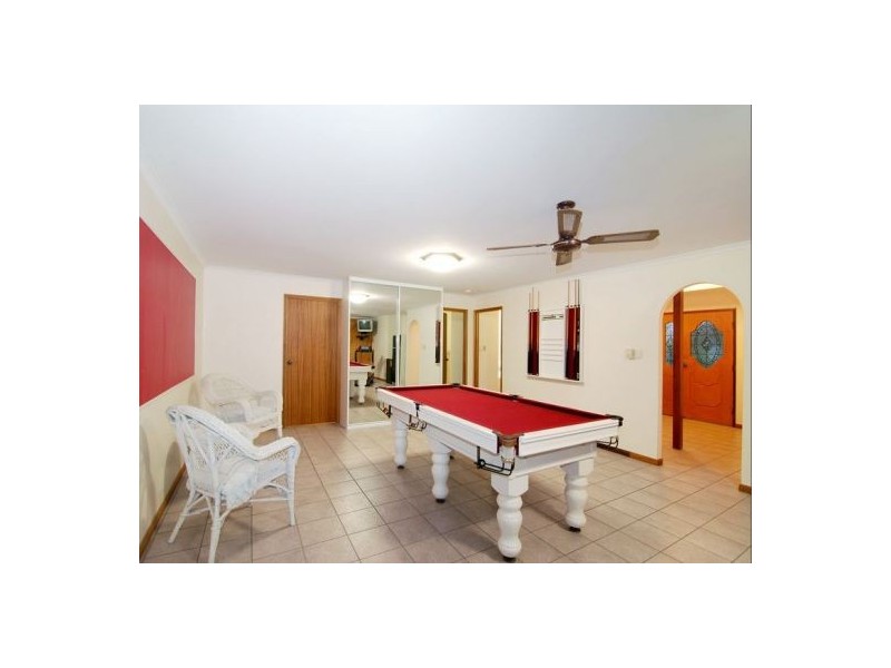 44 Long St, Point Vernon QLD 4655