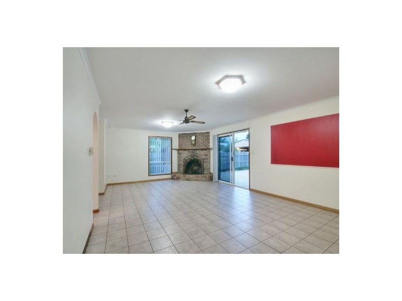 44 Long St, Point Vernon QLD 4655