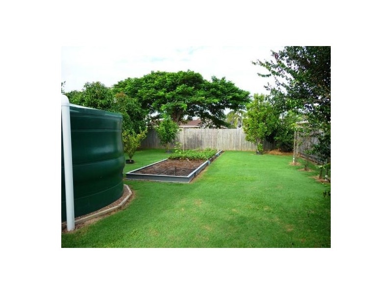 44 Long St, Point Vernon QLD 4655