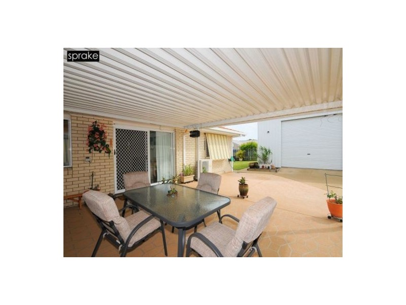 55 Dover St, Pialba QLD 4655