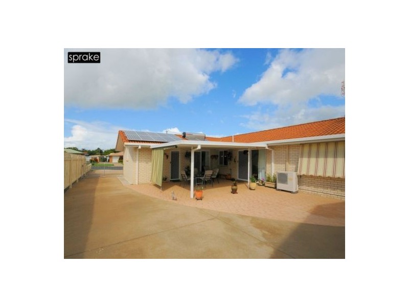 55 Dover St, Pialba QLD 4655