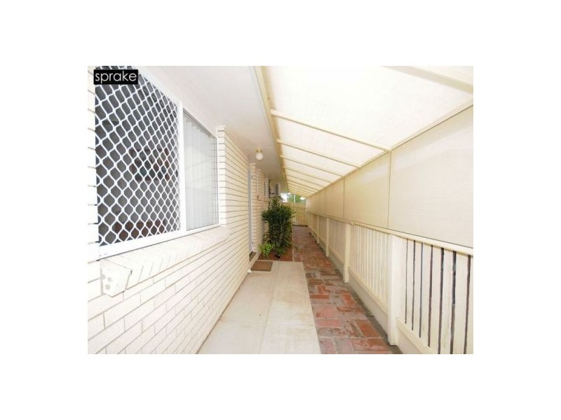 55 Dover St, Pialba QLD 4655