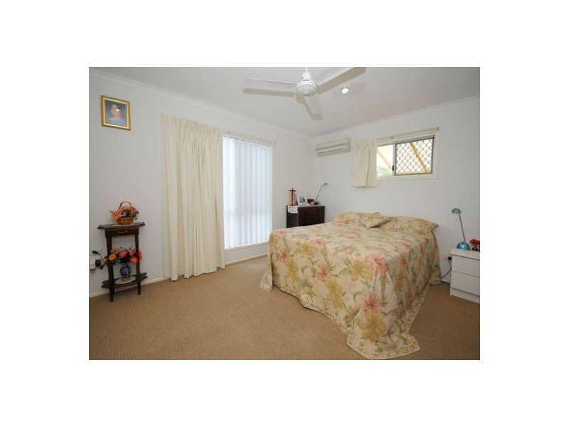 55 Dover St, Pialba QLD 4655