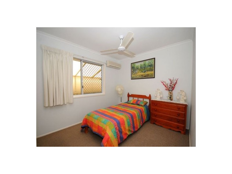 55 Dover St, Pialba QLD 4655