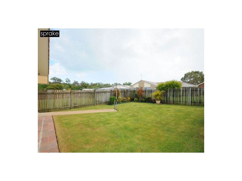 55 Dover St, Pialba QLD 4655