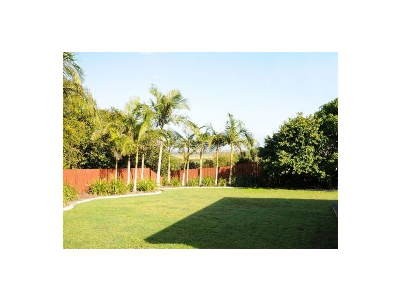 7 Talasea Dr, Kawungan QLD 4655