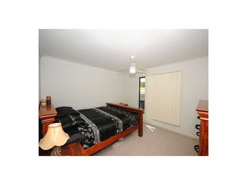 95 Torquay Rd, Scarness QLD 4655