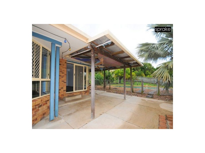 9 Oleander Ave, Kawungan QLD 4655