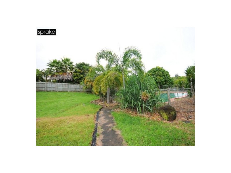 9 Oleander Ave, Kawungan QLD 4655