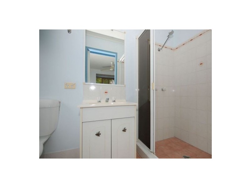 9 Oleander Ave, Kawungan QLD 4655