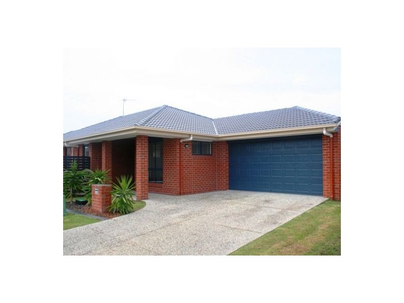 3 Columbus Cl, Urraween QLD 4655