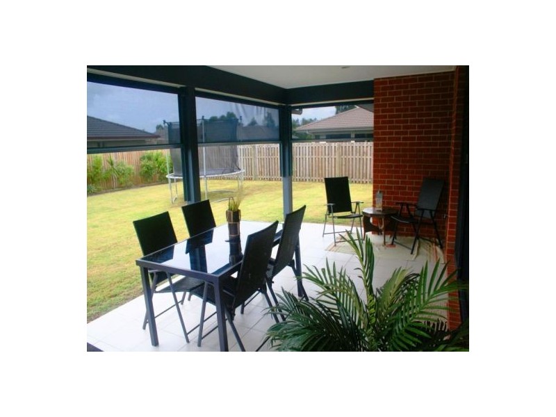 3 Columbus Cl, Urraween QLD 4655