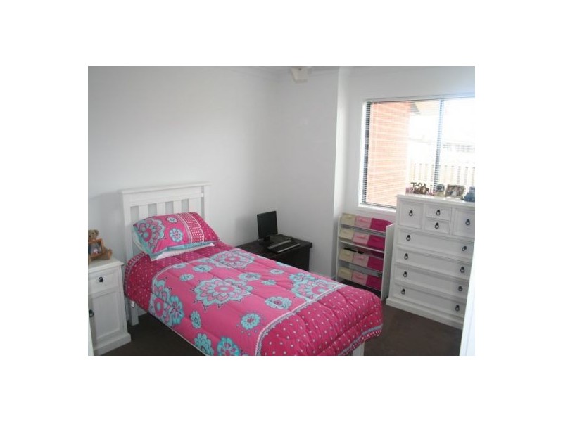 3 Columbus Cl, Urraween QLD 4655