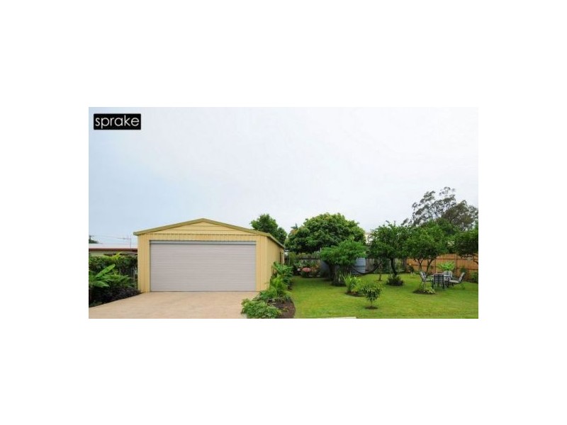 11 Mayfair St, Point Vernon QLD 4655