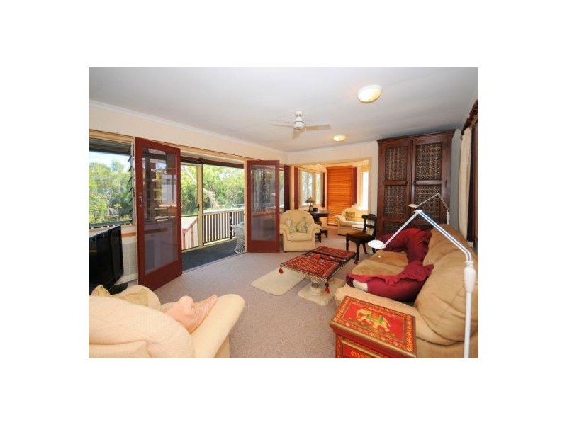 28 Esplanade, Point Vernon QLD 4655