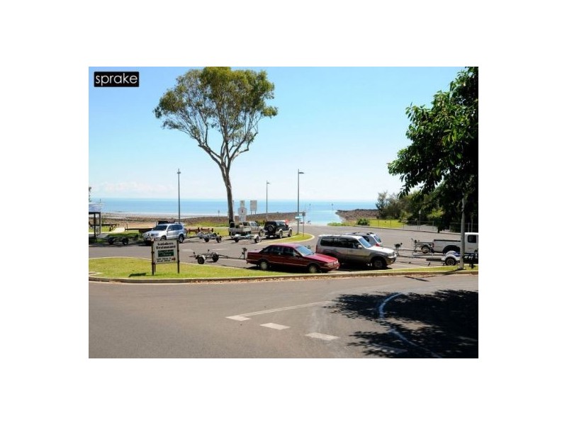 28 Esplanade, Point Vernon QLD 4655