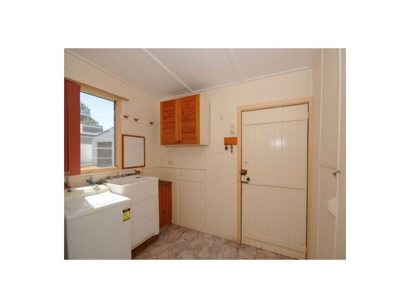 28 Esplanade, Point Vernon QLD 4655