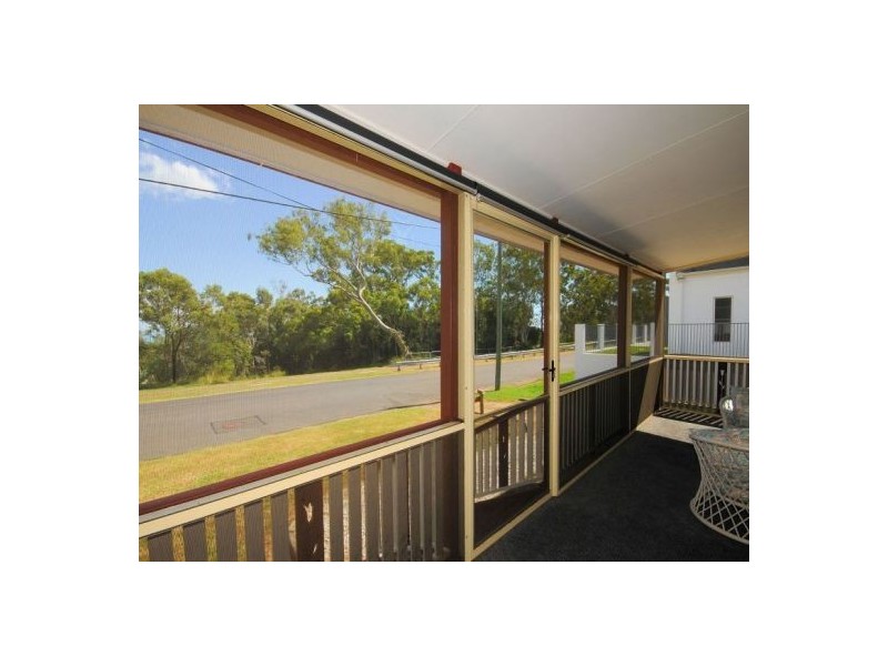 28 Esplanade, Point Vernon QLD 4655