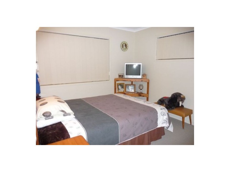 110 Corser St, Point Vernon QLD 4655