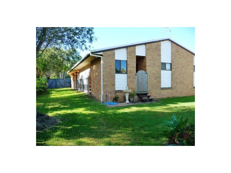 110 Corser St, Point Vernon QLD 4655
