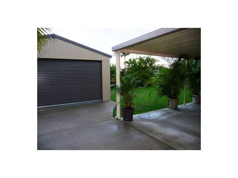 23 Michelle Dr, Point Vernon QLD 4655