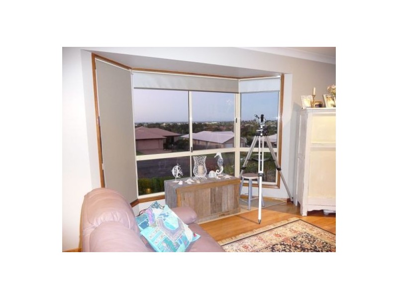 10 Nicholson Crt, Urraween QLD 4655