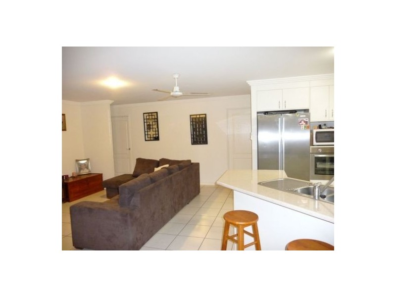 72 Pembridge Cct, Urraween QLD 4655
