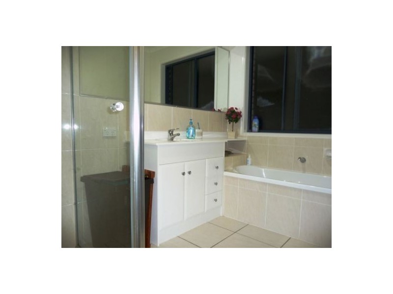 72 Pembridge Cct, Urraween QLD 4655