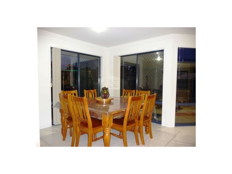 72 Pembridge Cct, Urraween QLD 4655