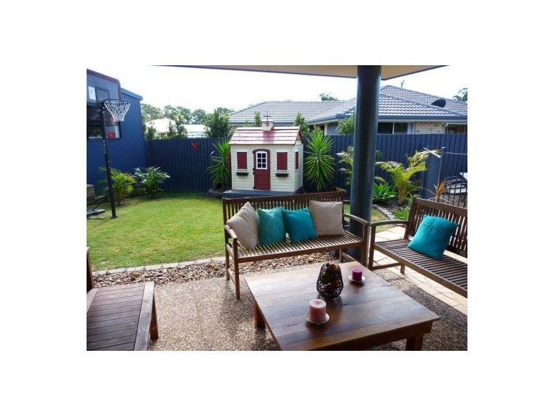 72 Pembridge Cct, Urraween QLD 4655