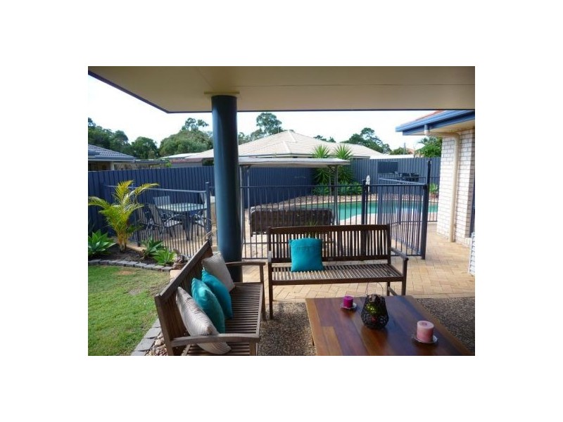 72 Pembridge Cct, Urraween QLD 4655