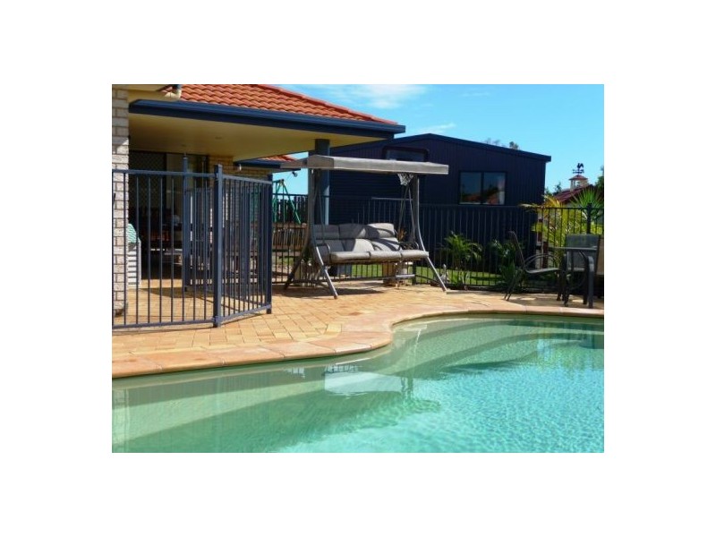 72 Pembridge Cct, Urraween QLD 4655