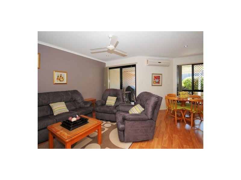 U2/12 Kirton Road, Point Vernon QLD 4655