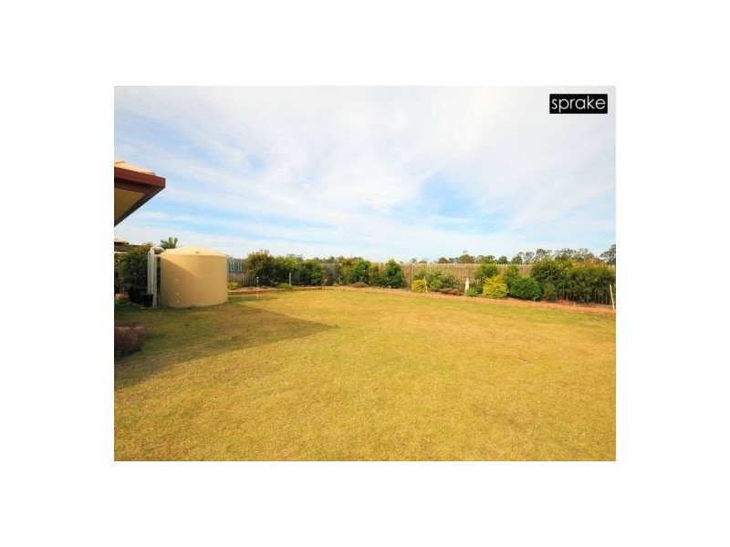 143    Ibis Blvd, Eli Waters QLD 4655