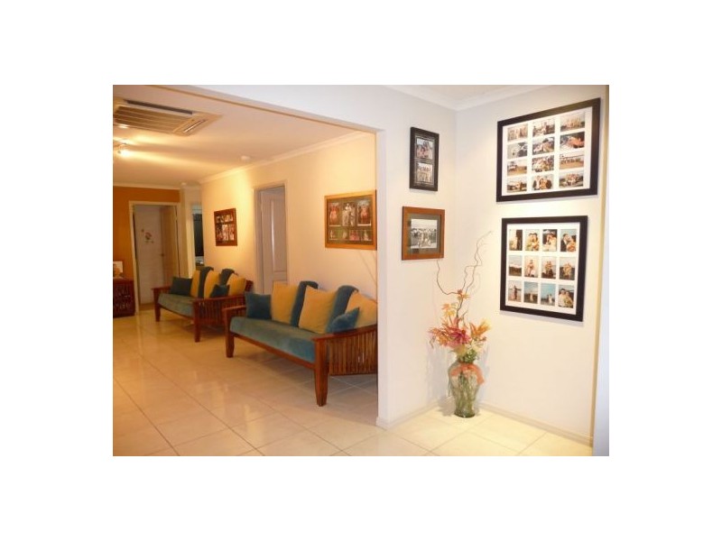 7 Border Crt, Torquay QLD 4655