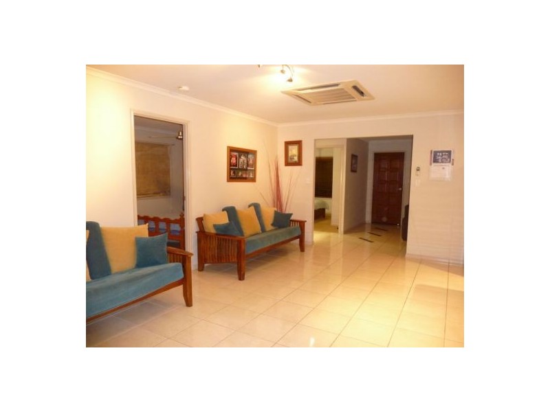 7 Border Crt, Torquay QLD 4655