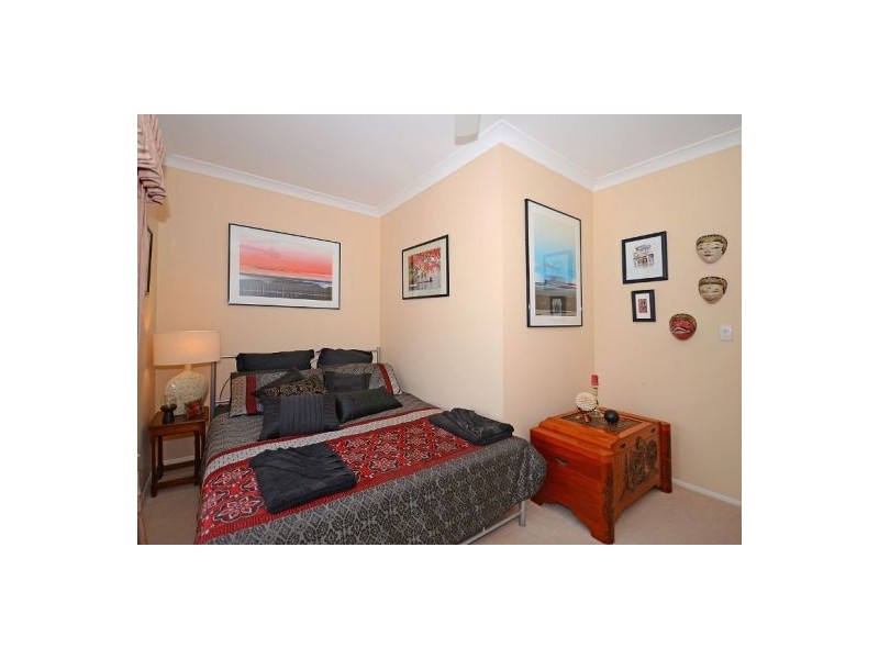 69 Corser Street OLD, Point Vernon QLD 4655