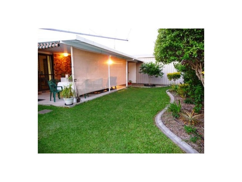 11 Nullor St, Scarness QLD 4655