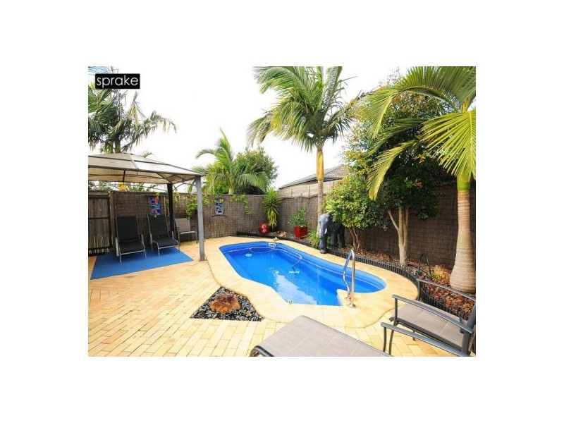 49 Heather Way, Urraween QLD 4655