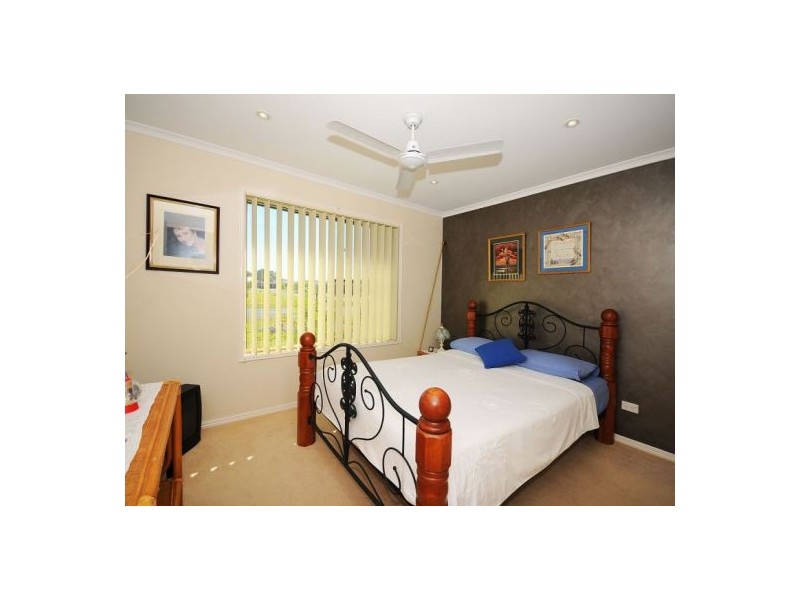 35  Wide Bay Dr, Eli Waters QLD 4655