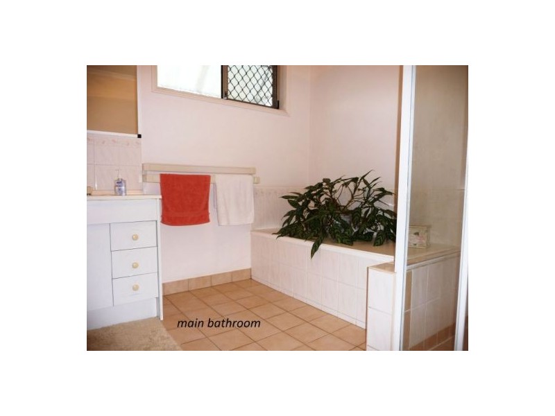 43 Fairway Dr, Urraween QLD 4655