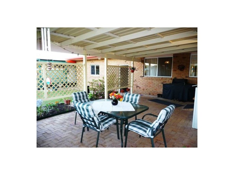 30 Bayrise Dr, Urangan QLD 4655
