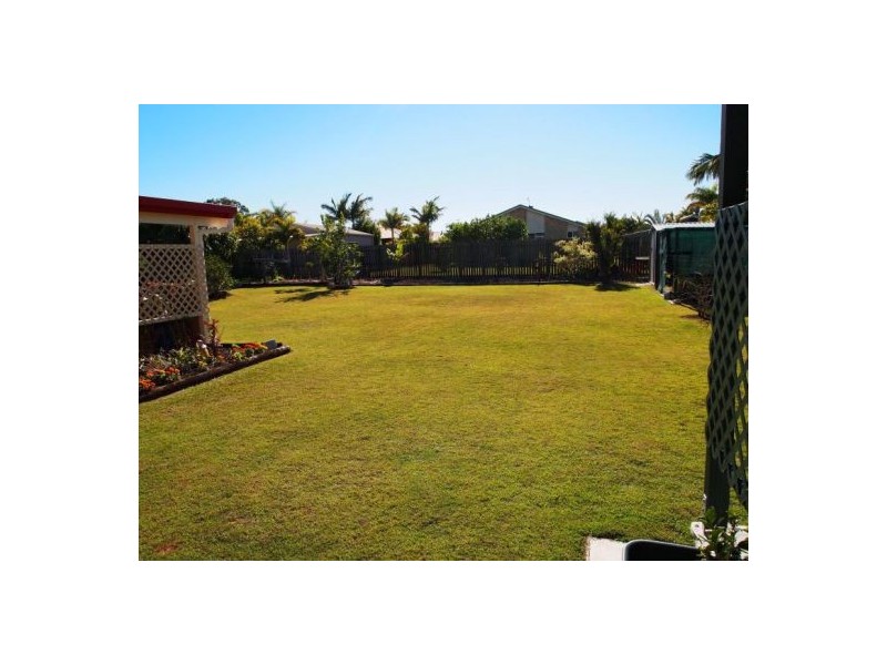 30 Bayrise Dr, Urangan QLD 4655