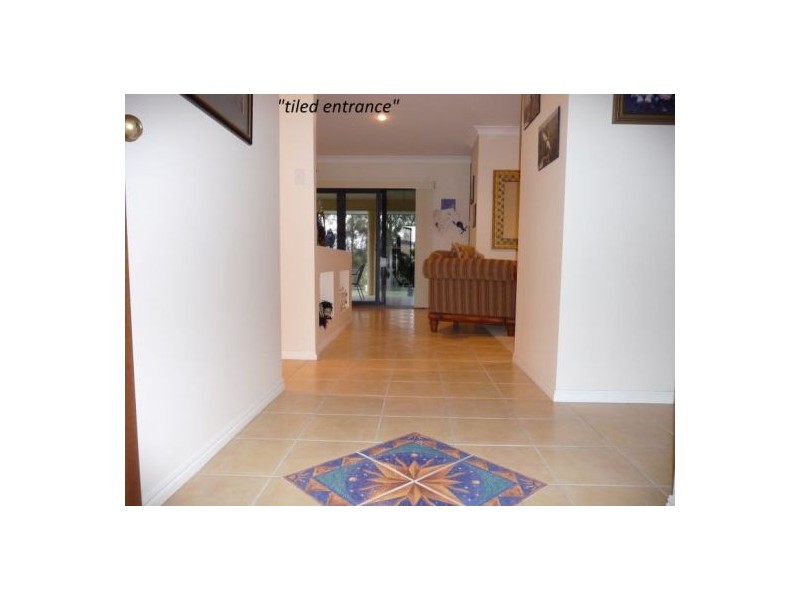 5 Treviso Crt, Urangan QLD 4655