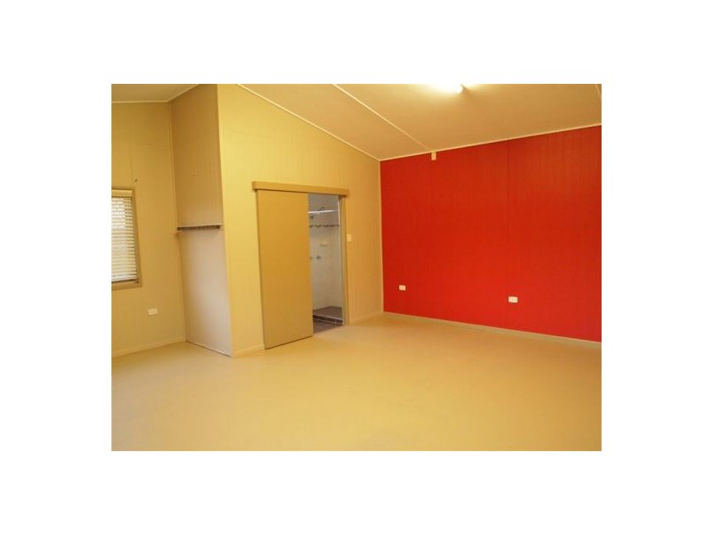 85 Exeter St, Torquay QLD 4655