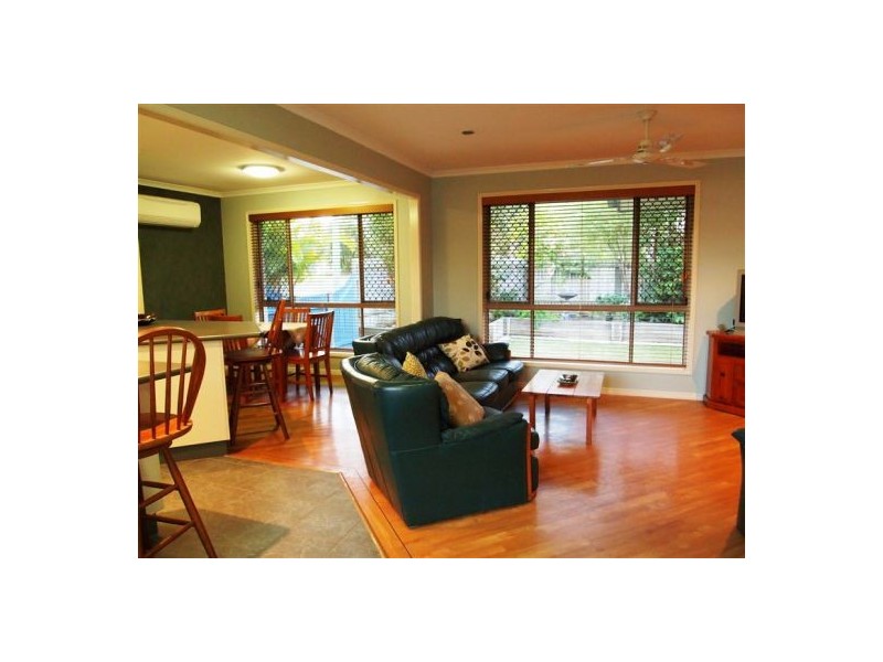 85 Exeter St, Torquay QLD 4655