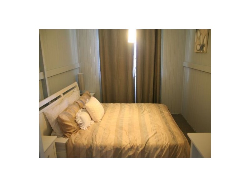 3 Jackson St, Pialba QLD 4655