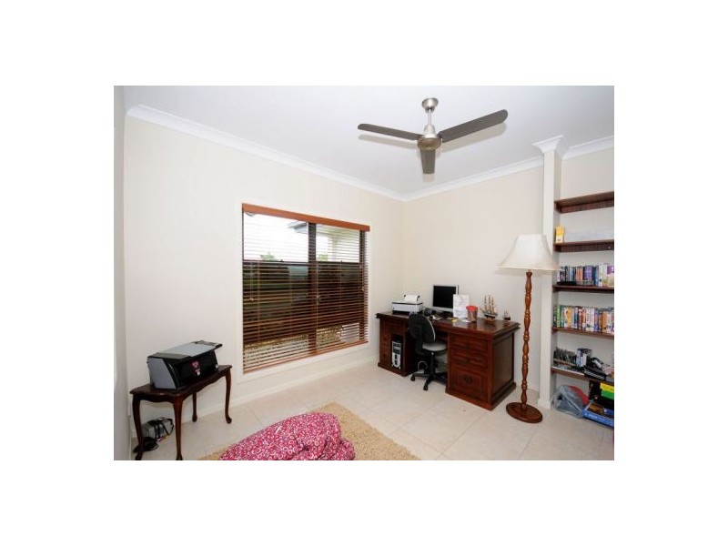 6 Hummock View Dr, Craignish QLD 4655